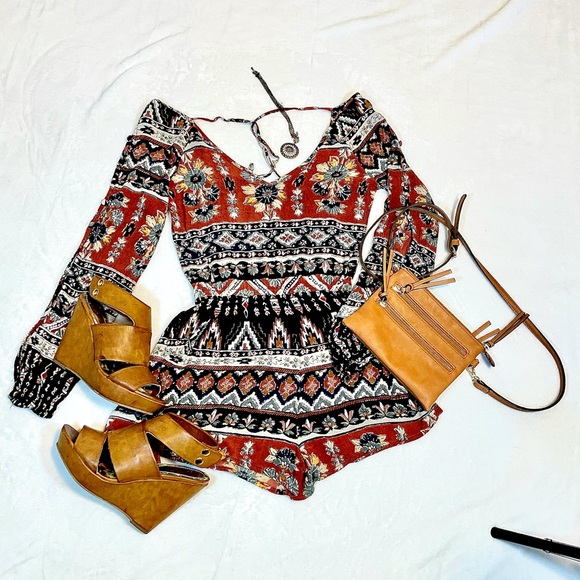 Madden Girl brown leather wedges with wide straps. Size 6 - Picture 9 of 9